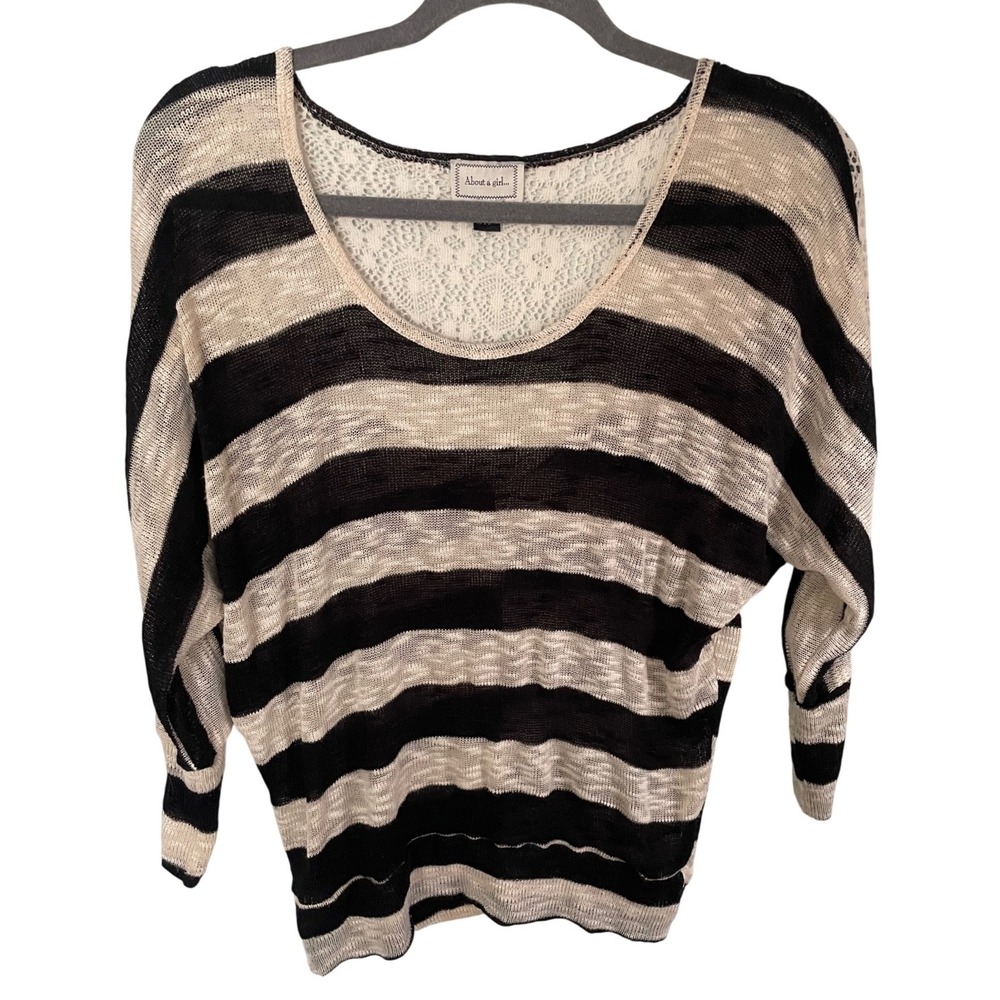 About a Girl Black Cream Striped Dolman Sleeve Top Lace Back Yoke Medium